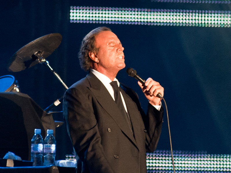 Julio Iglesias